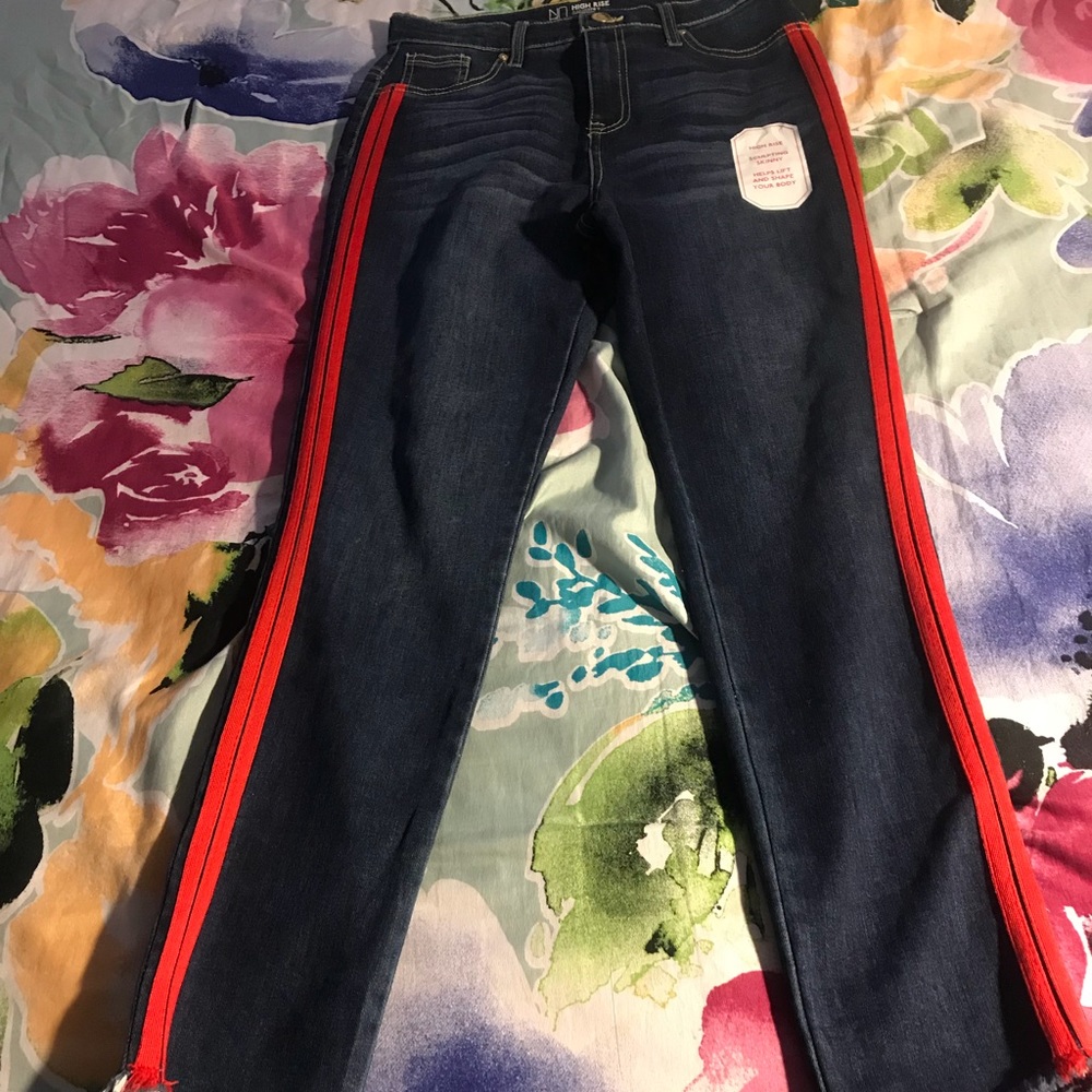 NWOT No Boundaries High Rise skinny jeans
